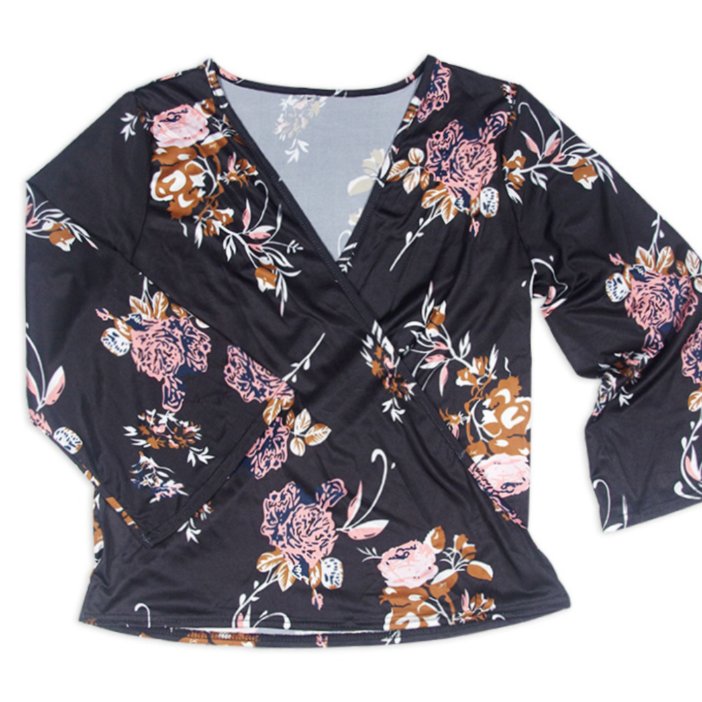 🎊 ONE LEFT! 🎉Gorgeous Floral Faux Wrap Top! - Picture 6 of 8